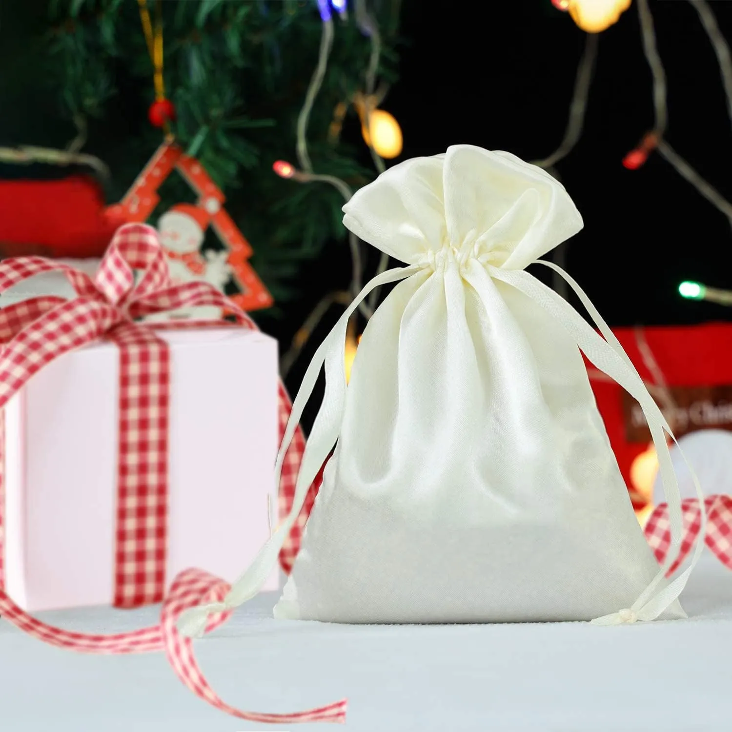 AKLVBL 30 Pack Beige Satin Gift Bags - 6 x 9.5 Inches Jewelry Drawstring Pouches for Weddings, Baby Showers - Silk Favor Bags