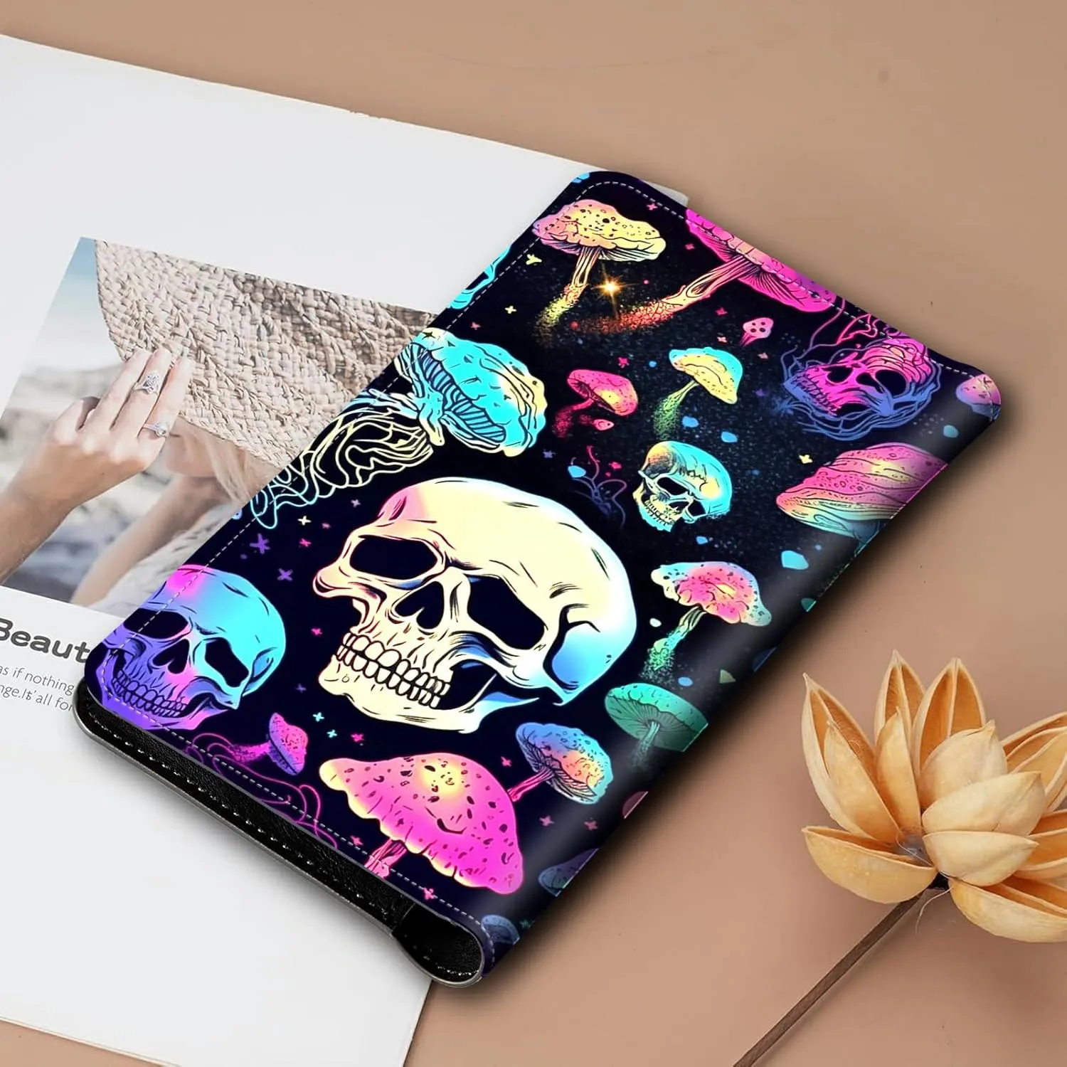 Bifold Wallet for Men Women,Dual Magnetic Clasp Closure PU Leather Long Wallet Clutch Bag with RFID Blocking Money Phone Pockets   Card Slots,Mushroom Skull