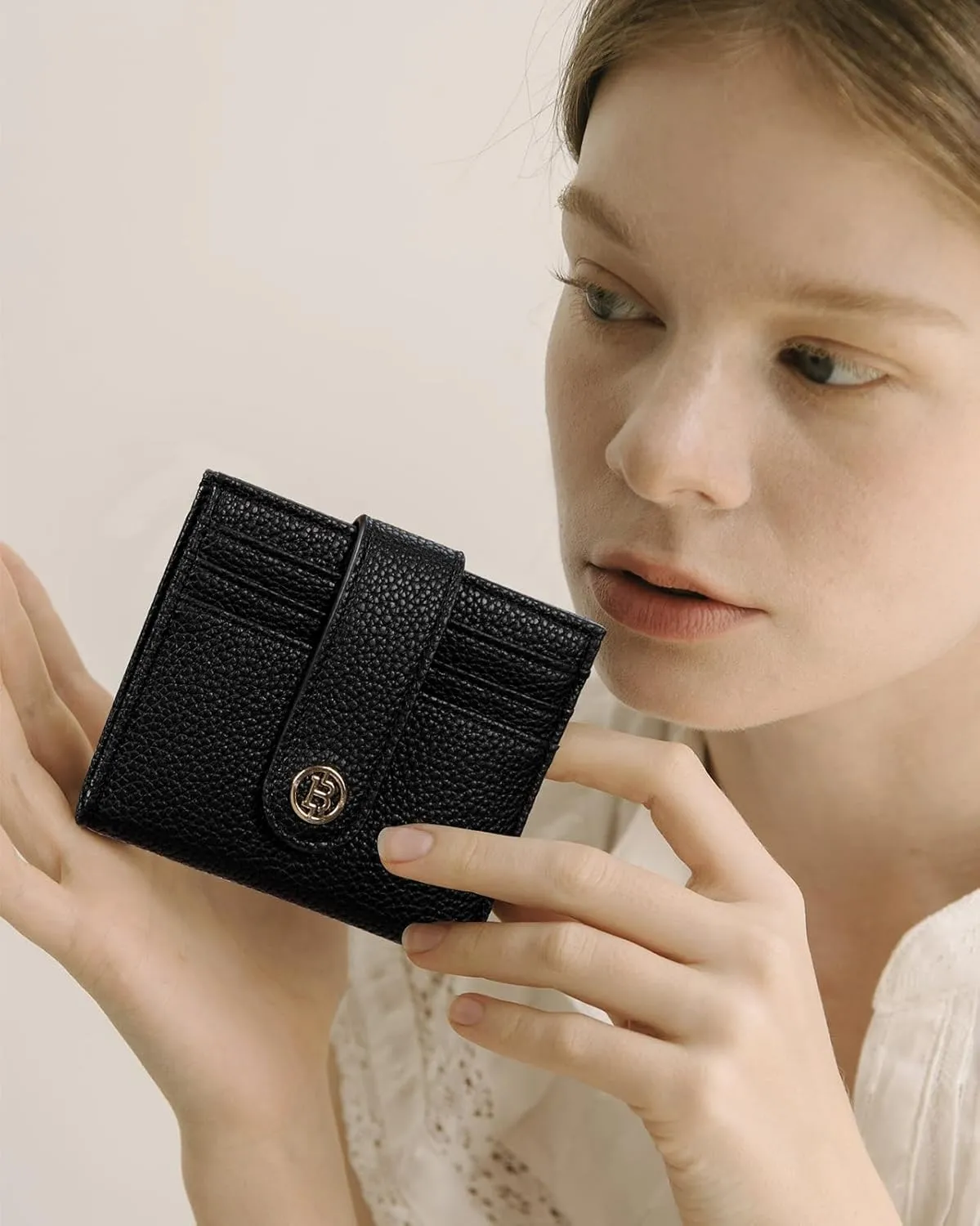 BOSTANTEN Slim Wallet for Women Small RFID Blocking Credit Card Holder Leather Bifold Wallets with Zipper Coin Pocket Black