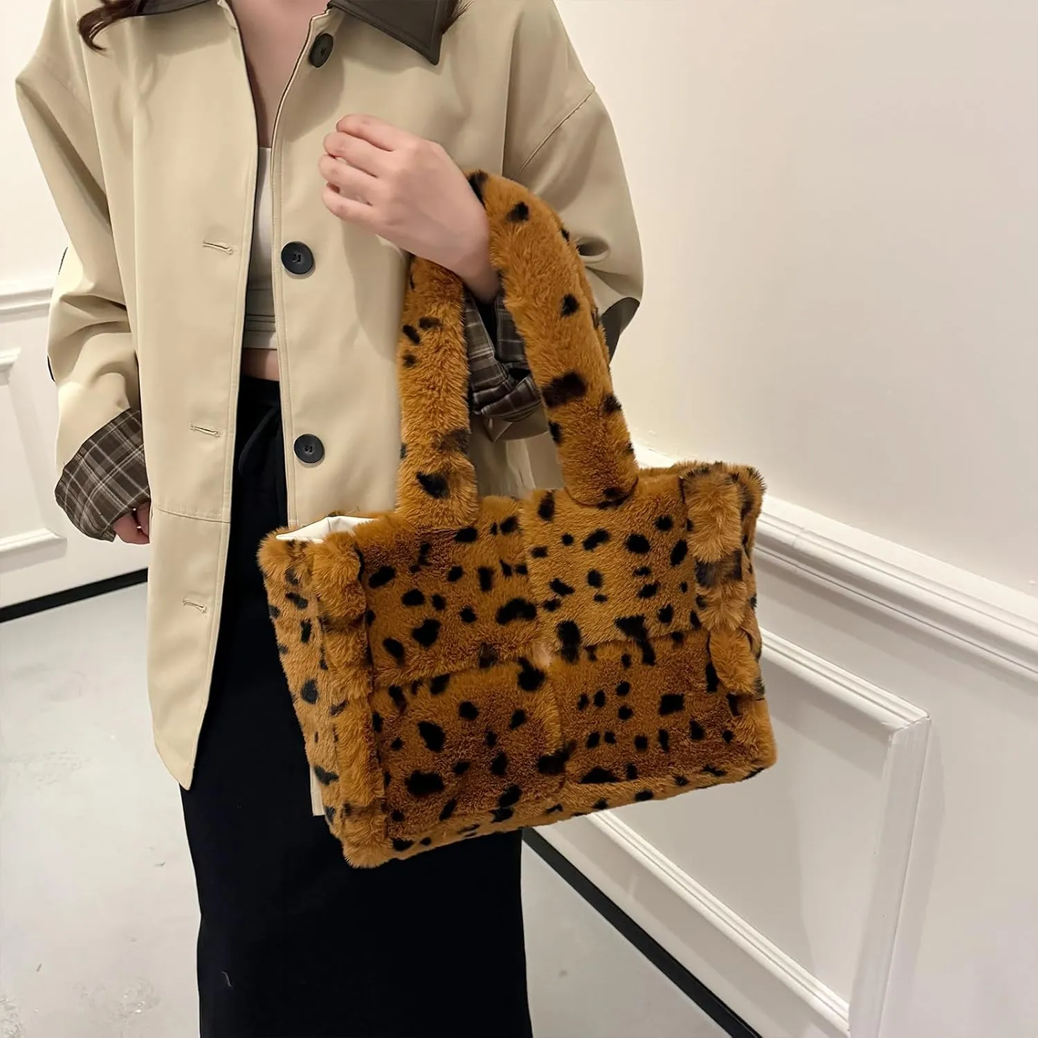 Fluffy Tote Bag, Winter Furry Purse for Women Faux Fur Bag Y2K Plush Purse Fuzzy Shoulder Handbag