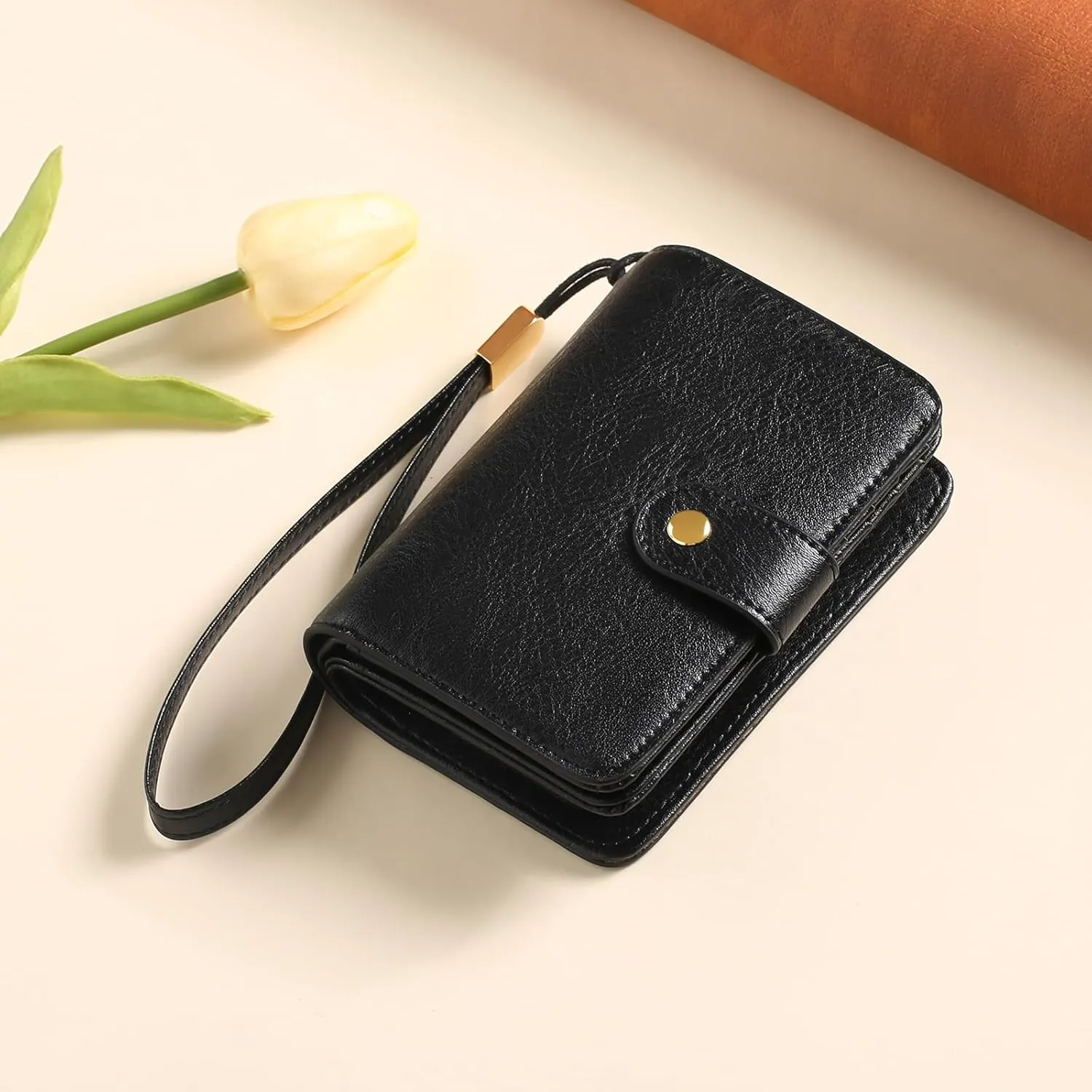 GAEKEAO Small Wallet for Women RFID Blocking Leather Wristlet Purse Bifold Ladies Wallet Credit Card Holder with ID Window