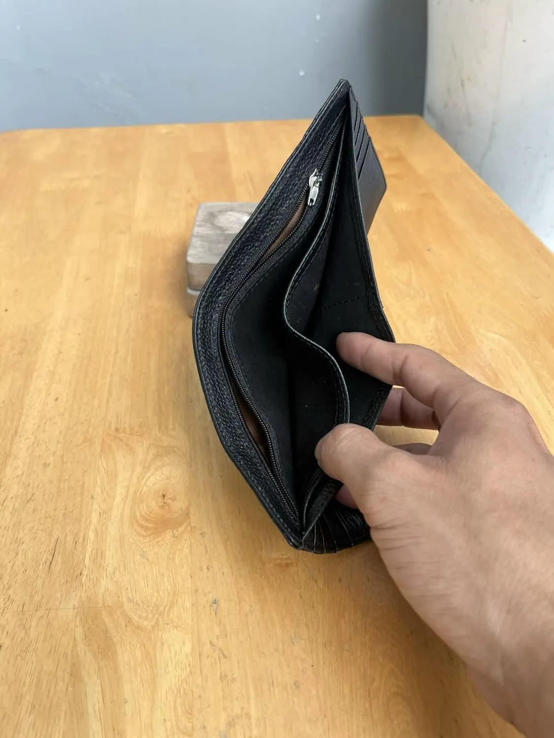 Genuine leather wallets men Alligator Wallet Men alligator Skin Wallets for Mens men wallet alligator mens alligator wallets (Black)