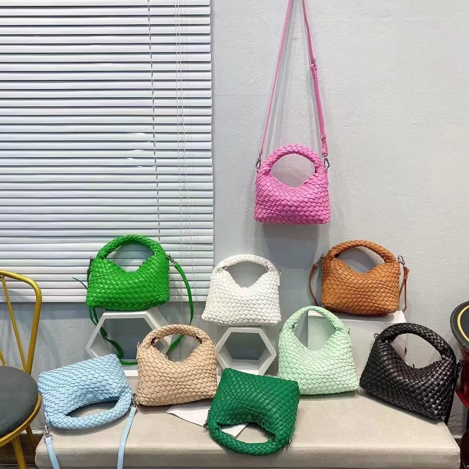 JINMANXUE Small Hand Woven Handbags for Women Shoulder Crossbody Bag Purses Cassual Top Handle Bags Hobo Curved Tote Bag