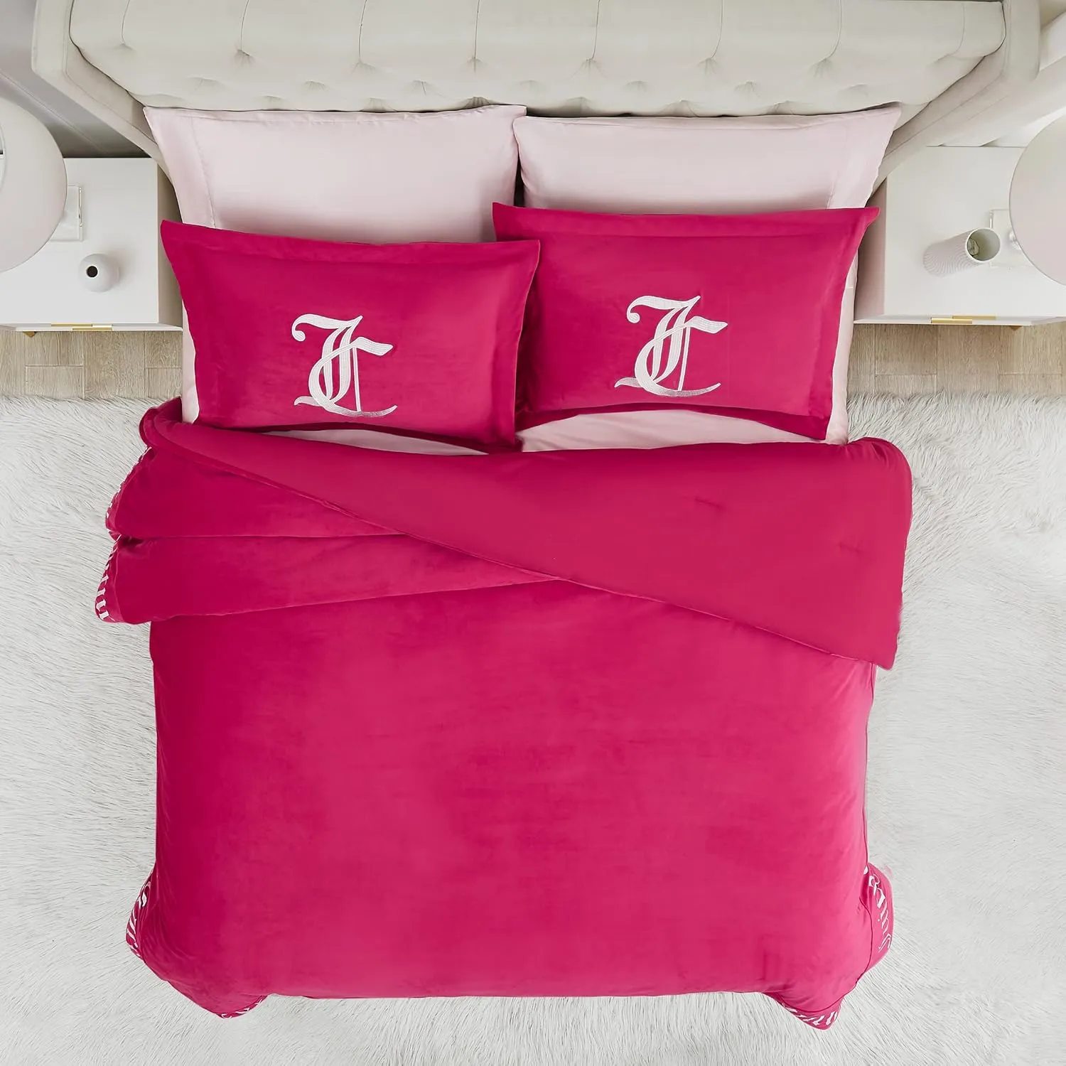 Juicy Couture - Comforter Set - Gothic Design Bedding - Queen - 3 Piece Set Includes (1) 90" x 92" Comforter and (2) 20" x 26" Shams - Wrinkle Resistant - Premium Bedroom Decor - Hot Pink