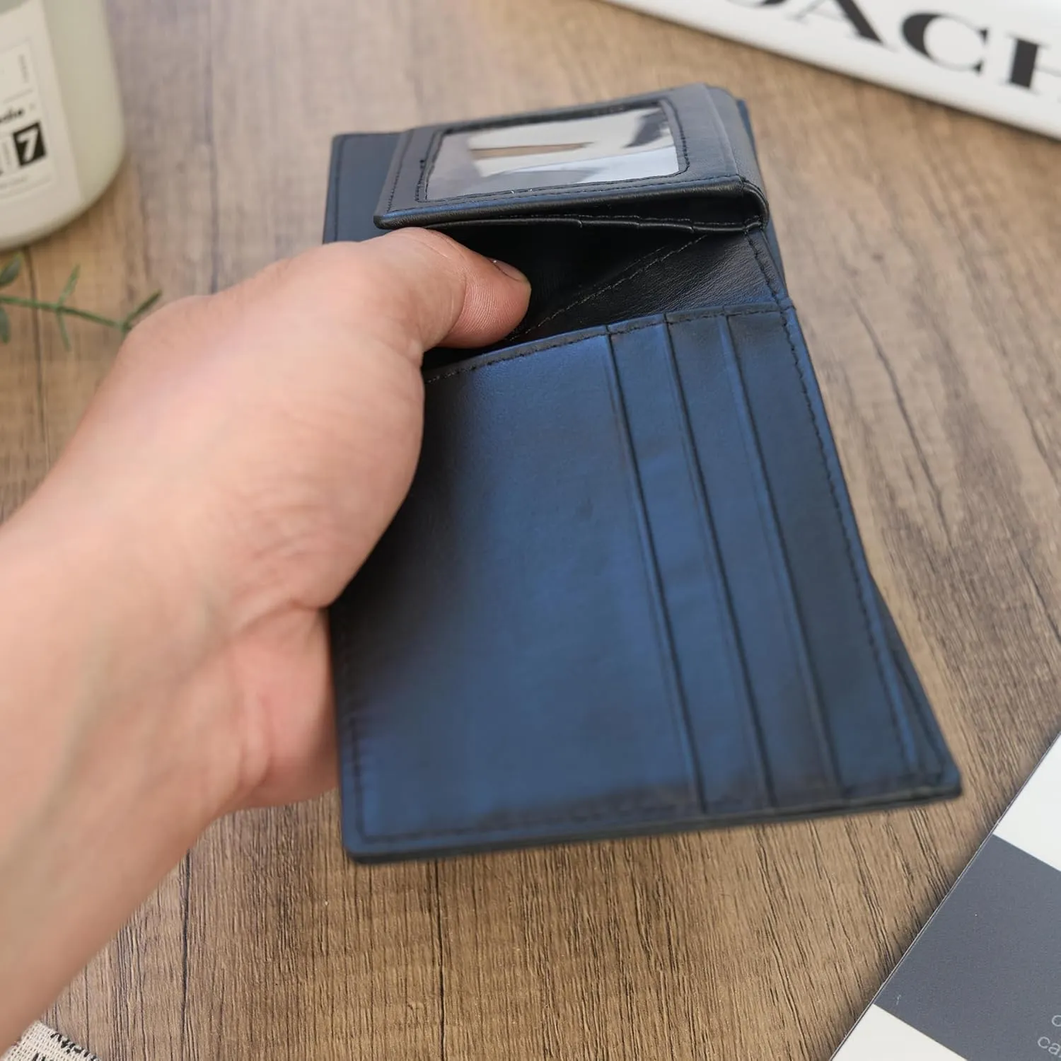 Men's Black Leather Bifold Wallet RFID Blocking Front Pocket Security Passcase Cowhide Durable Extra Capacity Billfold 6 Credit Cards with Flip-out ID Window Classic Handmade Gift For Him VINAM-B-01
