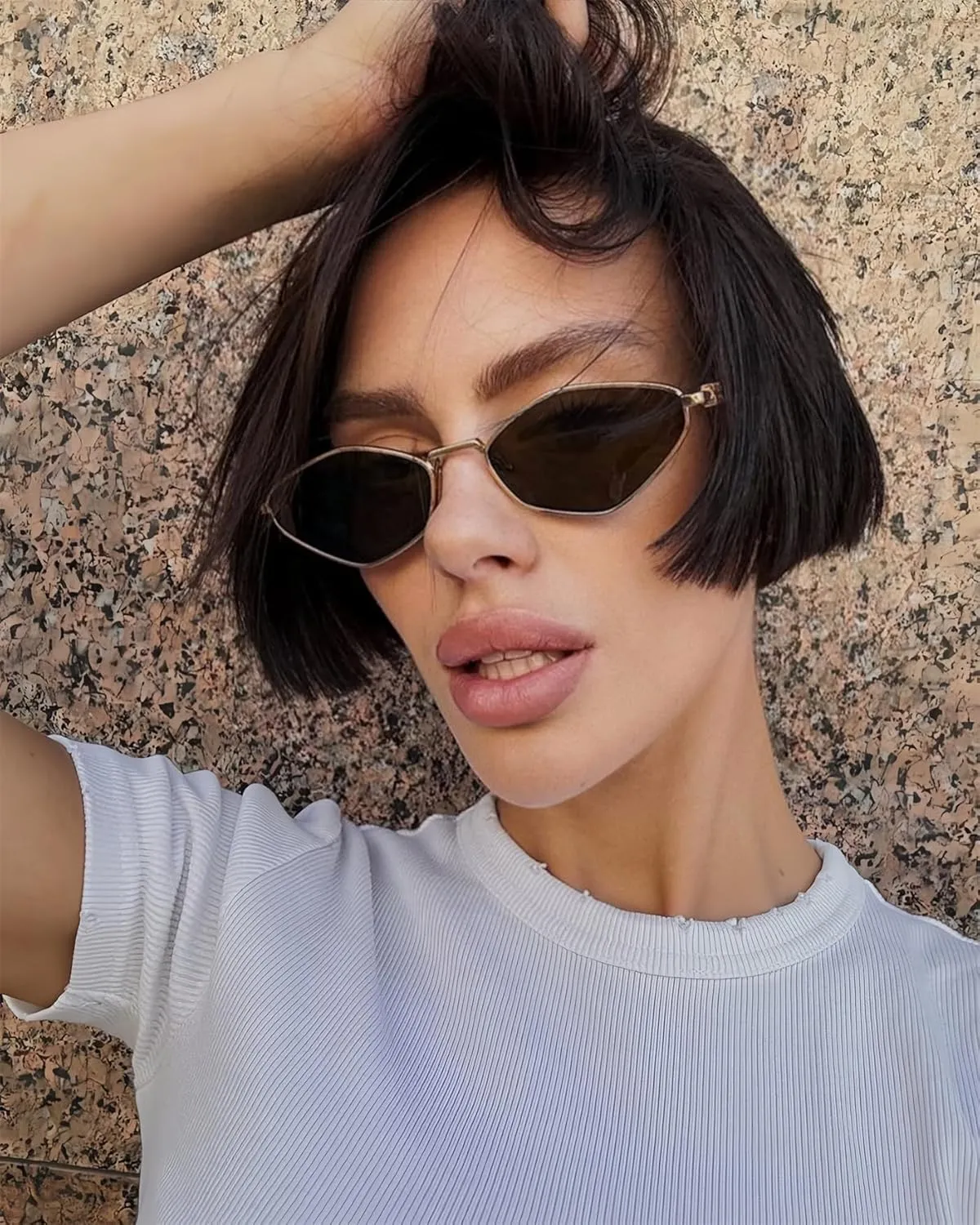 Rmerom Retro Irregular Metal Sunglasses for Women Men, 2025 Trendy Vintage 90s Chic Small Narrow Gold Frame Sun Glasses