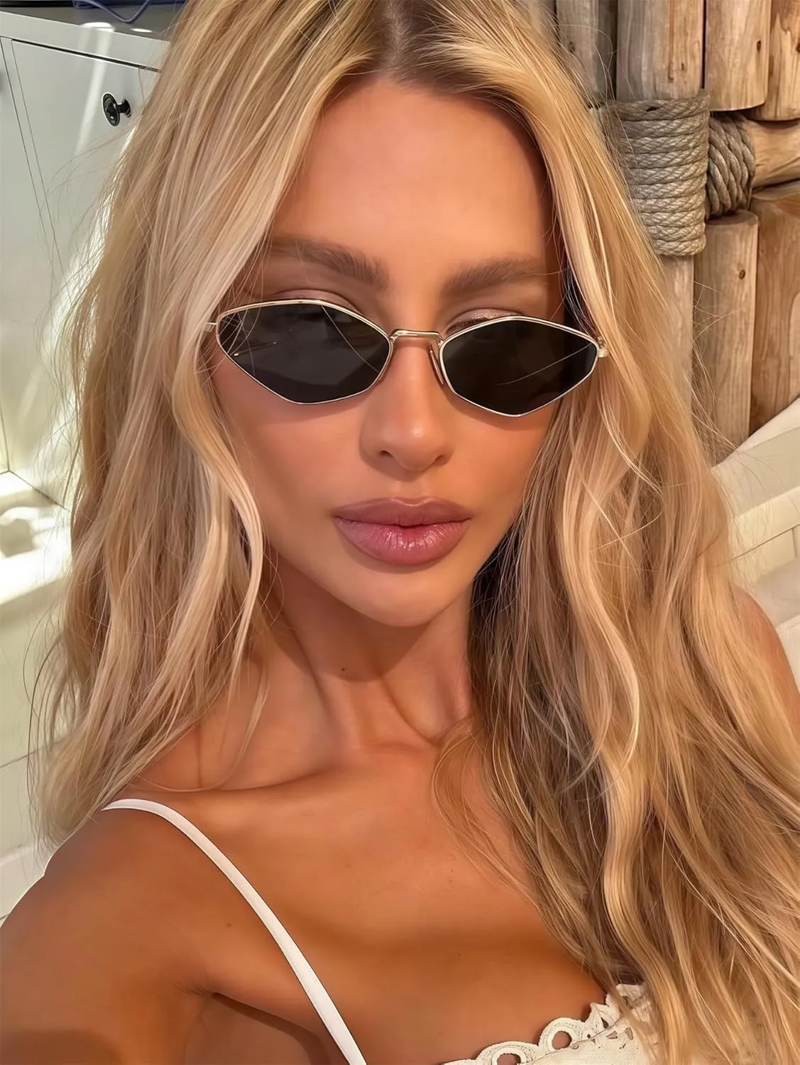 Rmerom Retro Irregular Metal Sunglasses for Women Men, 2025 Trendy Vintage 90s Chic Small Narrow Gold Frame Sun Glasses