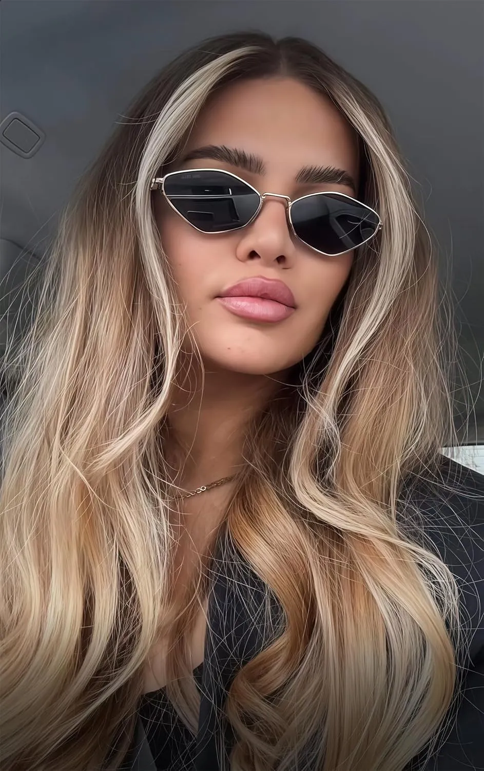 Rmerom Retro Irregular Metal Sunglasses for Women Men, 2025 Trendy Vintage 90s Chic Small Narrow Gold Frame Sun Glasses