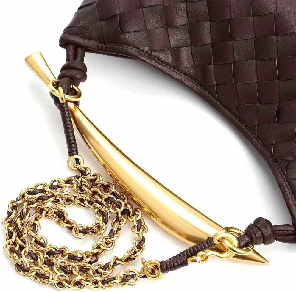 Woven leather chains, dumpling buns, metal handles, handbags, women's wallets, homeless people's bags, and knotted