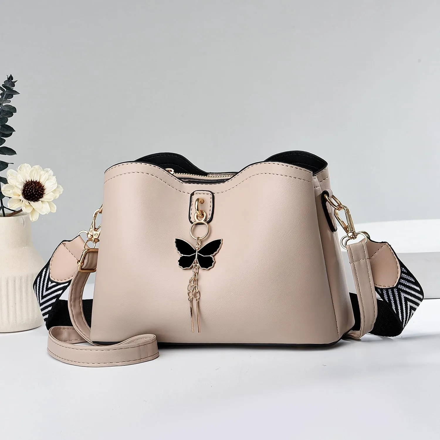 Xiaoyu Small Crossbody Bags for Women Fashion Purses for Teenage Girls Lightweight Handbags Shoulder Bag